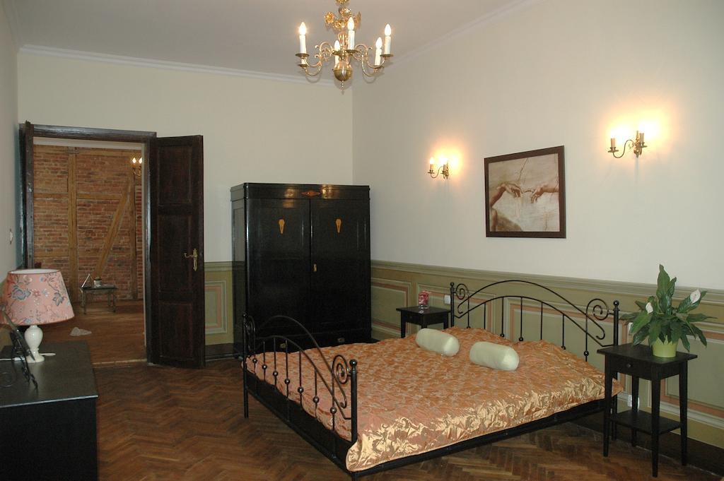 Apartamenty Golebia 3 Krakow Room photo